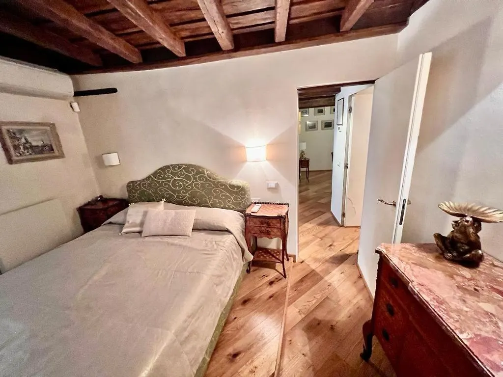 Torre Della Scimmia Apartment Rome