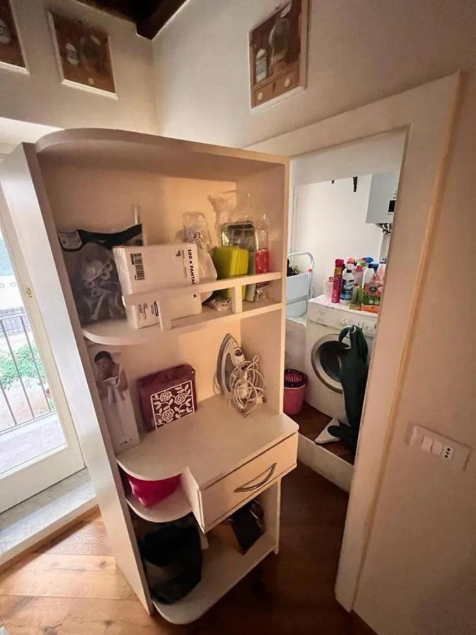Torre Della Scimmia Apartment Rome Italy